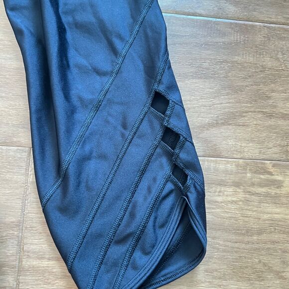 Under Armour HeatGear Ankle Leggings Women's XL Black Compression Cutout Detail - Picture 3 of 10